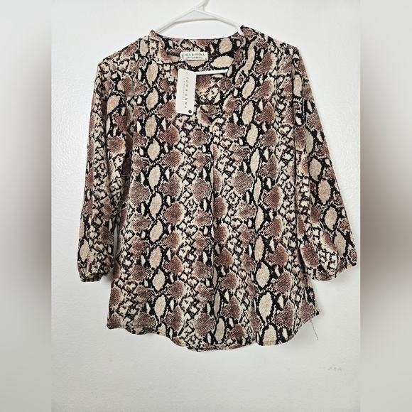 Jon & Anna Tops - Snake Print Women's Top